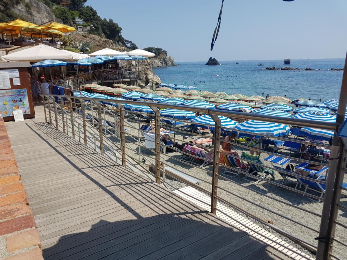 Monterosso Apartments In Servano'S Villas Монтеросо ал Маре Екстериор снимка